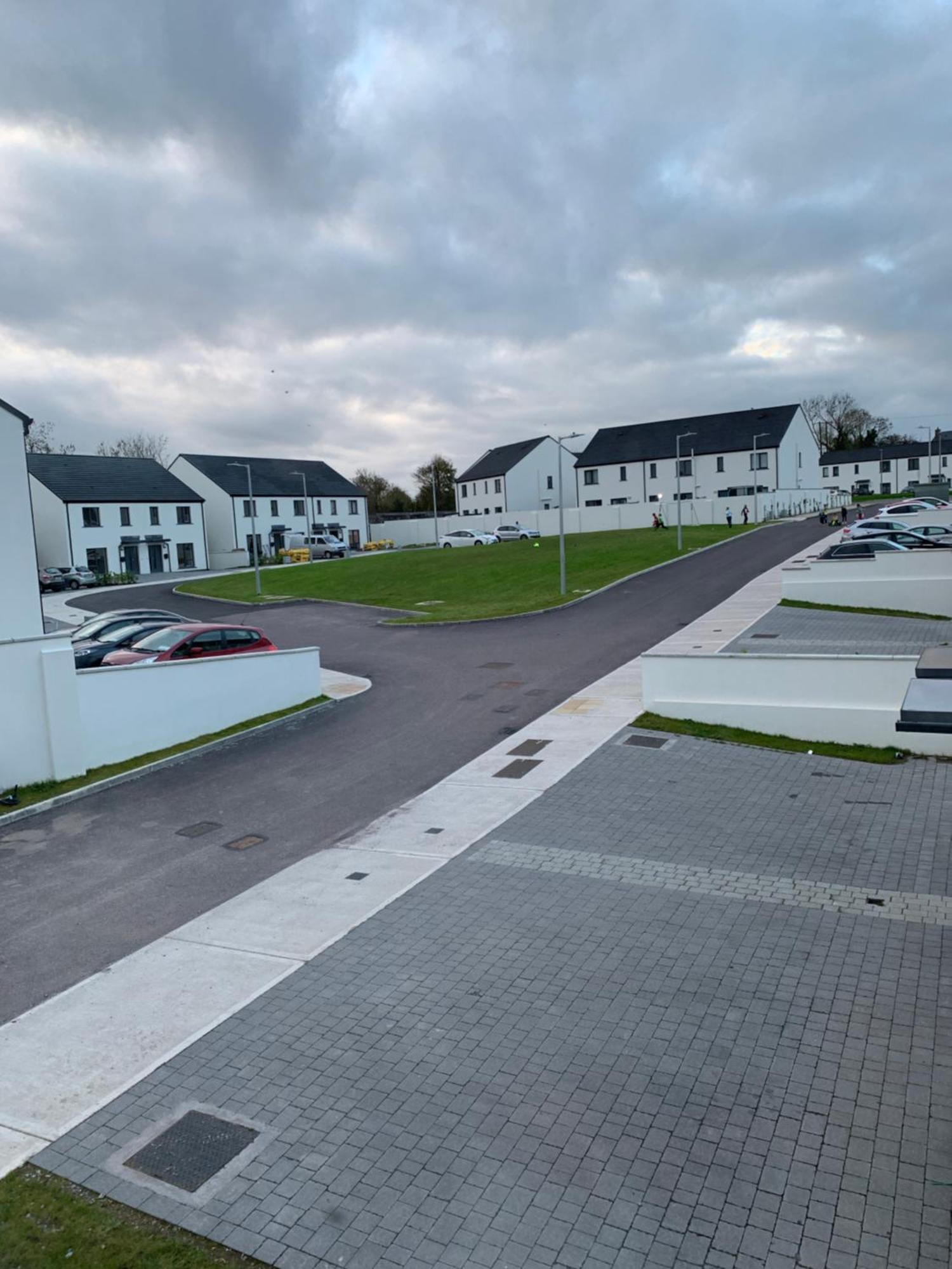 Large Bedroom Near To The Center Cork Exterior photo